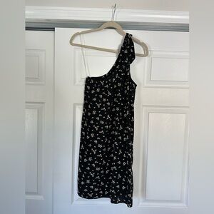 Black floral one shoulder sundress/vacation dress from American Eagle Outfitters